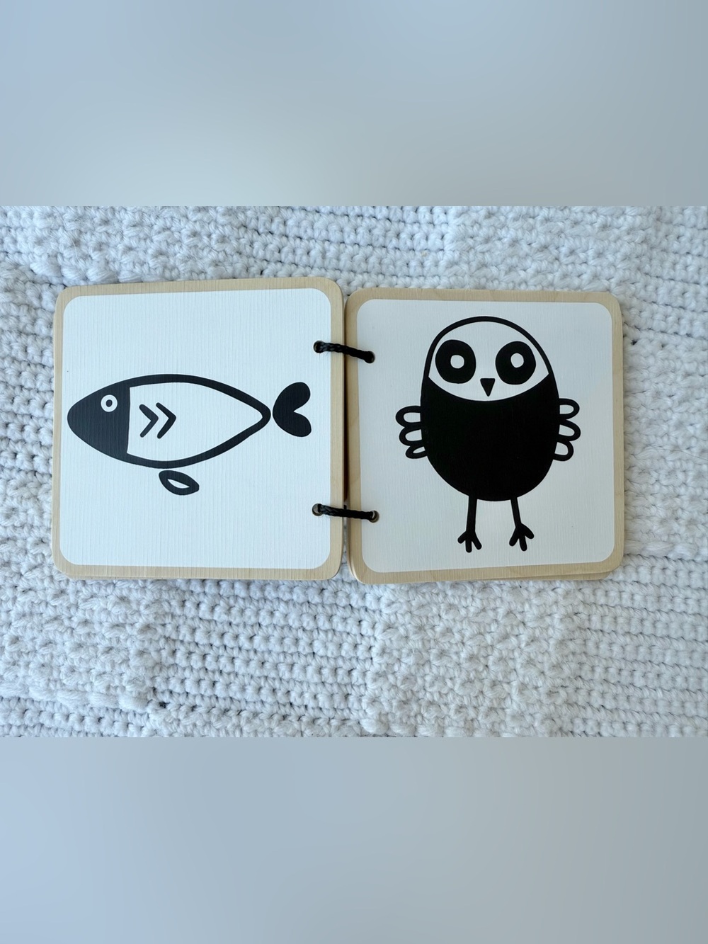 Lovevery Wooden High Contrast Animal Board Book - Picture 5 of 7